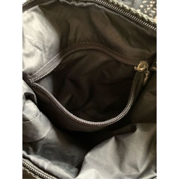 Old Navy Weaved Bag - Picture 4 of 7